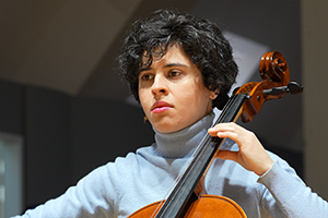 Adya Khanna Fontenla